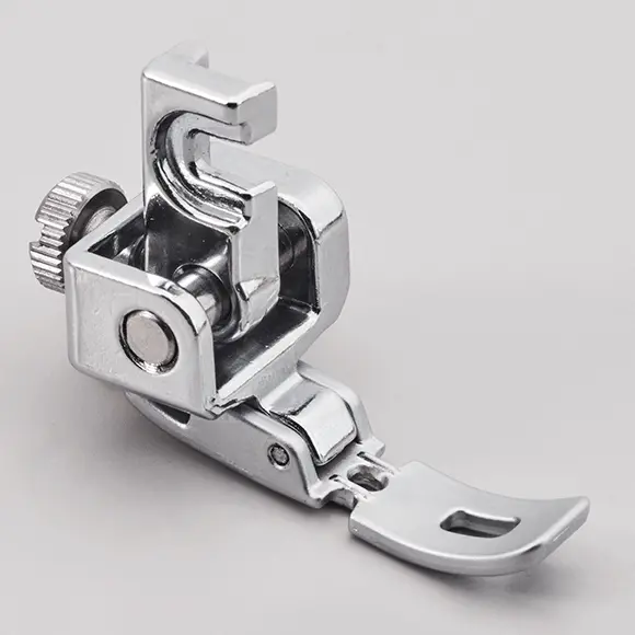 Adjustable Zipper / Piping Foot For High Shank F091 1
