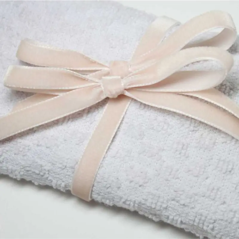 Berisfords Velvet Ribbon, Beige 2