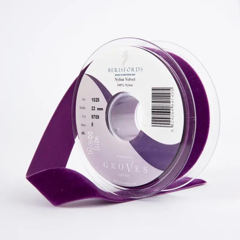 Berisfords Velvet Ribbon, Fuchsia 1
