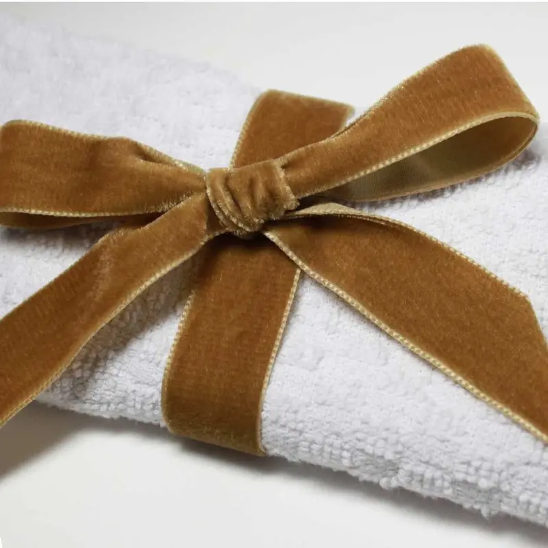Berisfords Velvet Ribbon, Light Brown 1