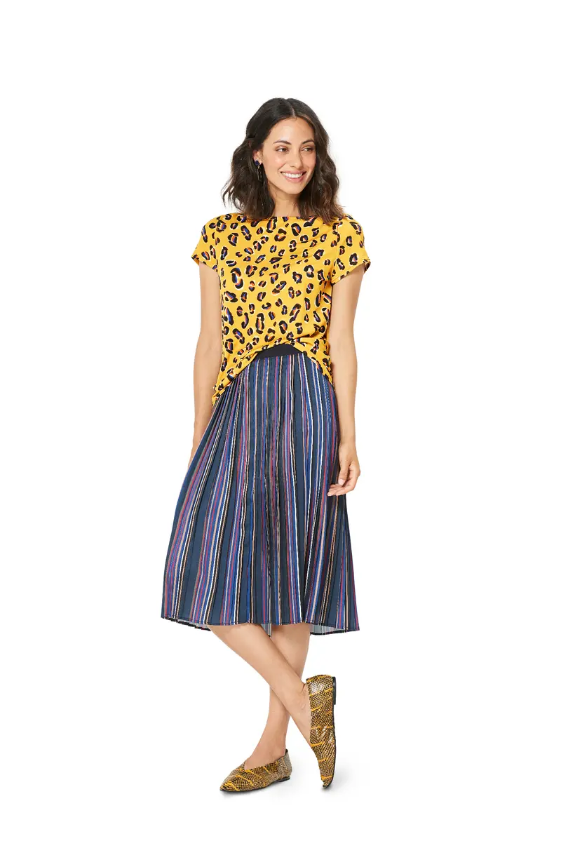 Burda 6328 Top With Boat Neckline Sewing Pattern 1