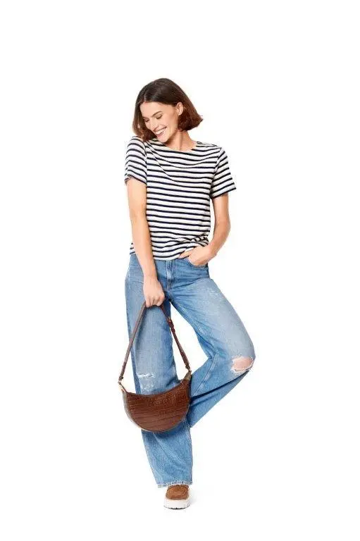 Burda Sewing Pattern 6059 Top And Blouse 1