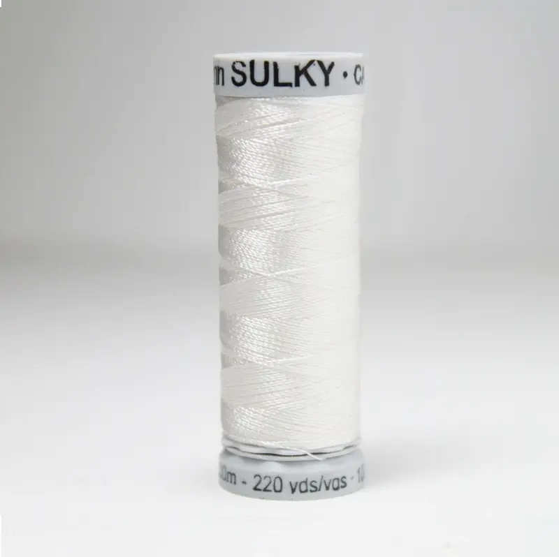 Gutermann Rayon 40 Embroidery Thread 1002 Off White 1