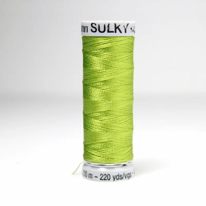Gutermann Rayon 40 Embroidery Thread 1332 Deep Chartreuse 1
