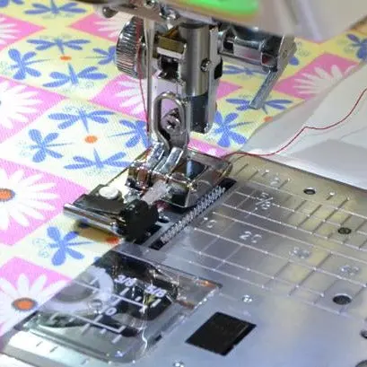 Janome Overlock Foot C 1