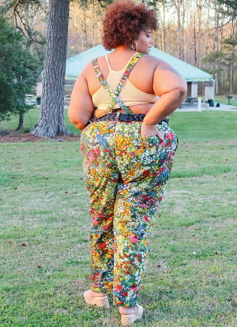 Know Me Sewing Pattern 2083 Overalls And Belt Bag By Aaronica B. Cole 3