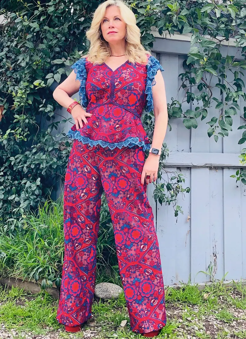 Know Me Sewing Pattern 2092 Top And Pants By Lynn Brannelly 1