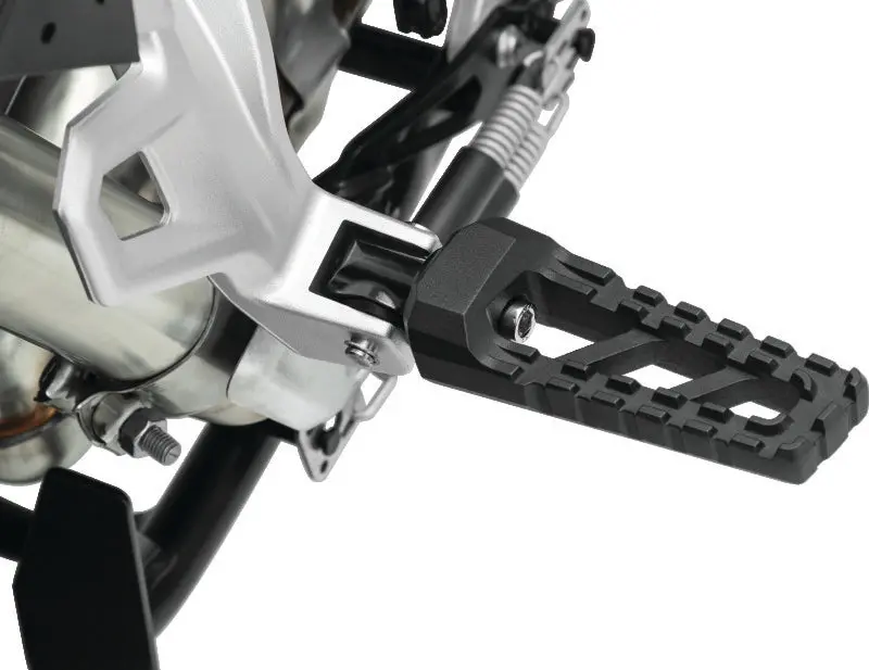 Kuryakyn Footpeg Adpt Rear Sat Blk Bmw 2