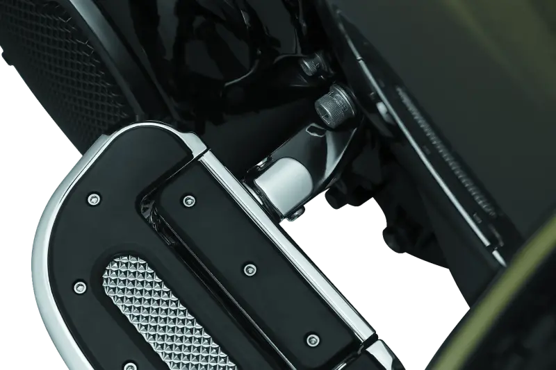 Kuryakyn Non-Pivot Splined Peg Adapter Harley-Davidson Models Chrome 2