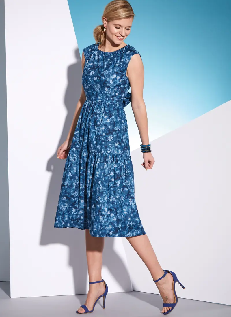 Mccall's Sewing Pattern 8321 Dresses 1