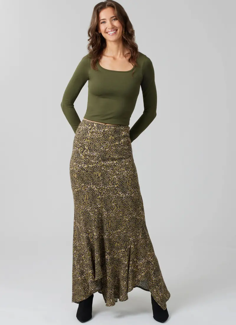 Mccall's Sewing Pattern 8608 Asymmetric Skirt 1