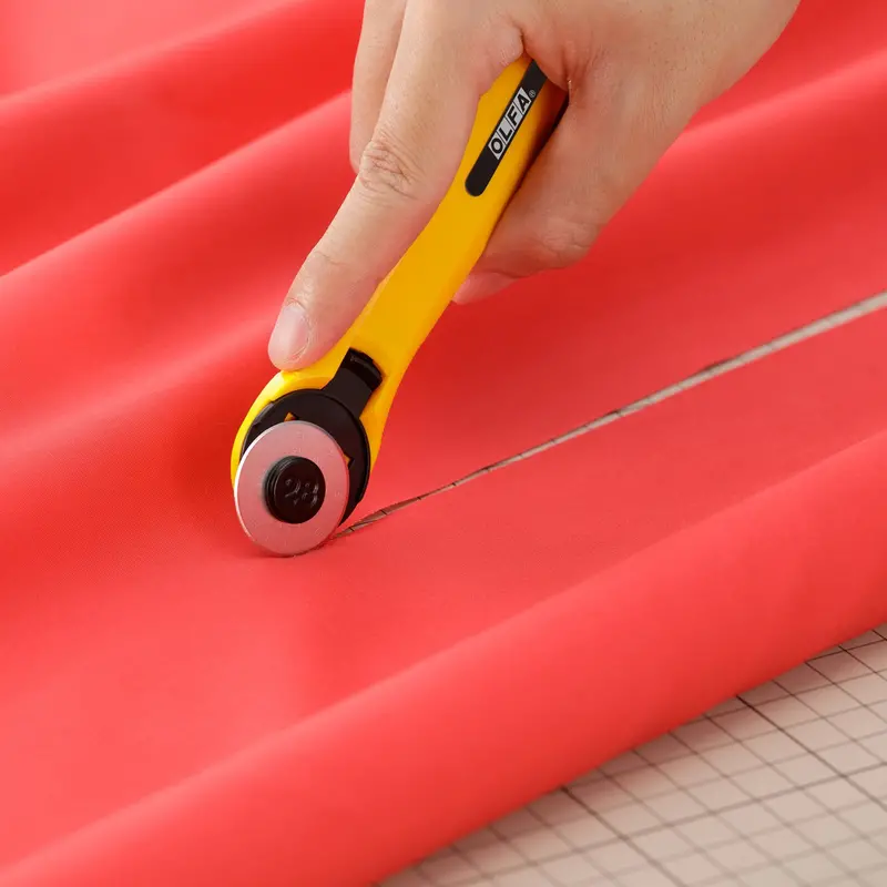 Olfa Rotary Cutter - 28Mm 2