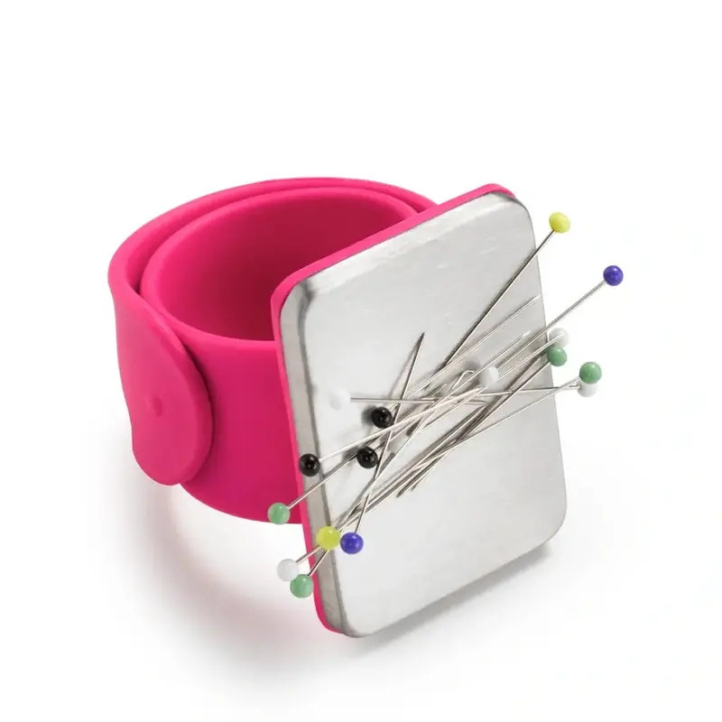 Prym Arm Magnetic Pin Holder 1