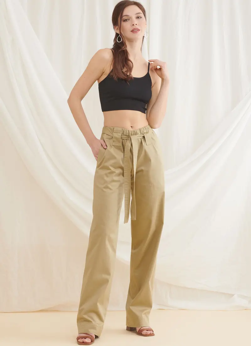 Simplicity Sewing Pattern 9785 Misses' Cargo Pants 1