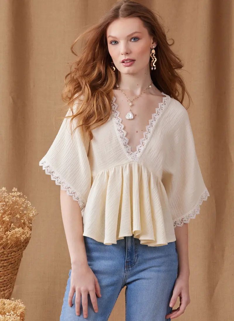 Simplicity Sewing Pattern 9951 Flowy Tops 1