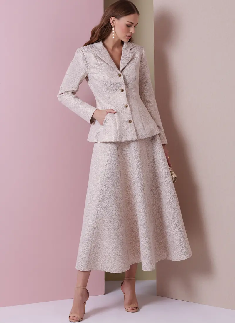 Vogue Sewing Pattern 2018 Skirt And Trouser Suits 1