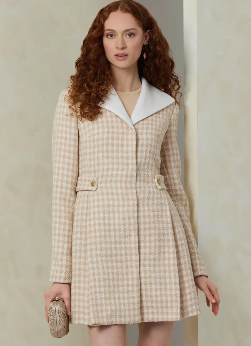 Vogue Sewing Pattern 2092 Retro Coats 1