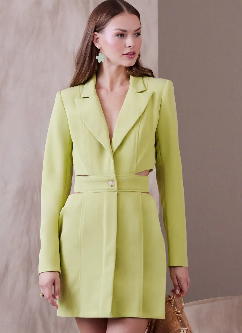 Vogue Sewing Pattern V1936 Misses' Blazer Dress 1