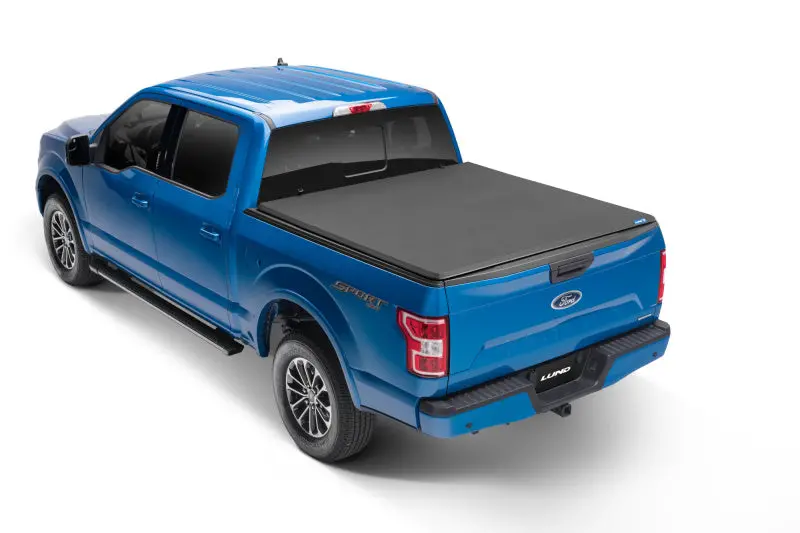 Lund Genesis Elite Tri-Fold Tonneau Cover For 2022–2023 Nissan Frontier 5-Foot Bed – Black 1