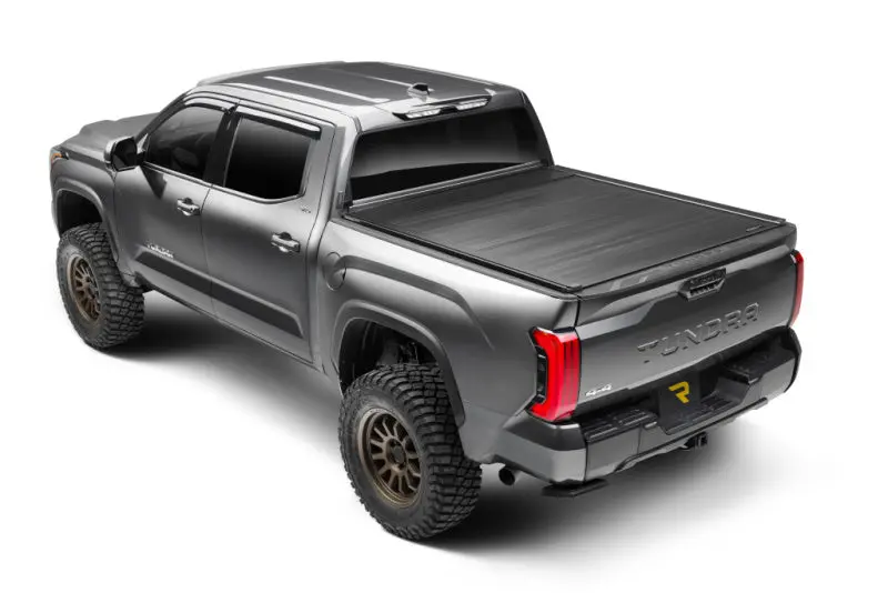 Retrax Retractable Tonneau Cover For 2022–2024 Chevy/Gmc Silverado/Sierra 1500 (5'8" Bed) 1